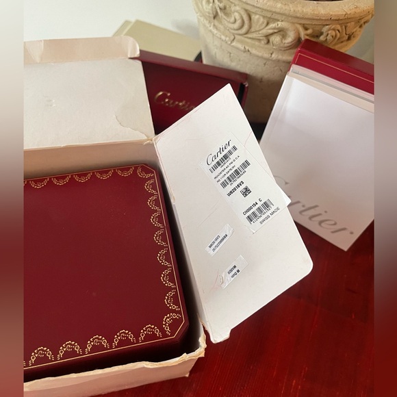 Cartier Women’s Roadster de Cartier Watch🩶 w/ Original boxes & Cleaning Kit - Picture 12 of 16